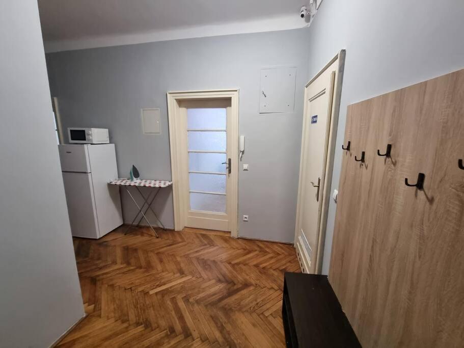 Fantastic Krk - Kr6 Room F クラクフ エクステリア 写真